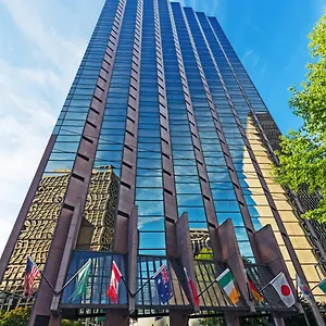 מלון Crowne Plaza Newly Renovated With No Fee